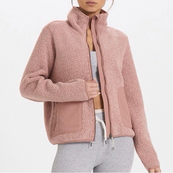 LIKE NEW Vuori Women's Alpine Sherpa Jacket Light Terracotta Small